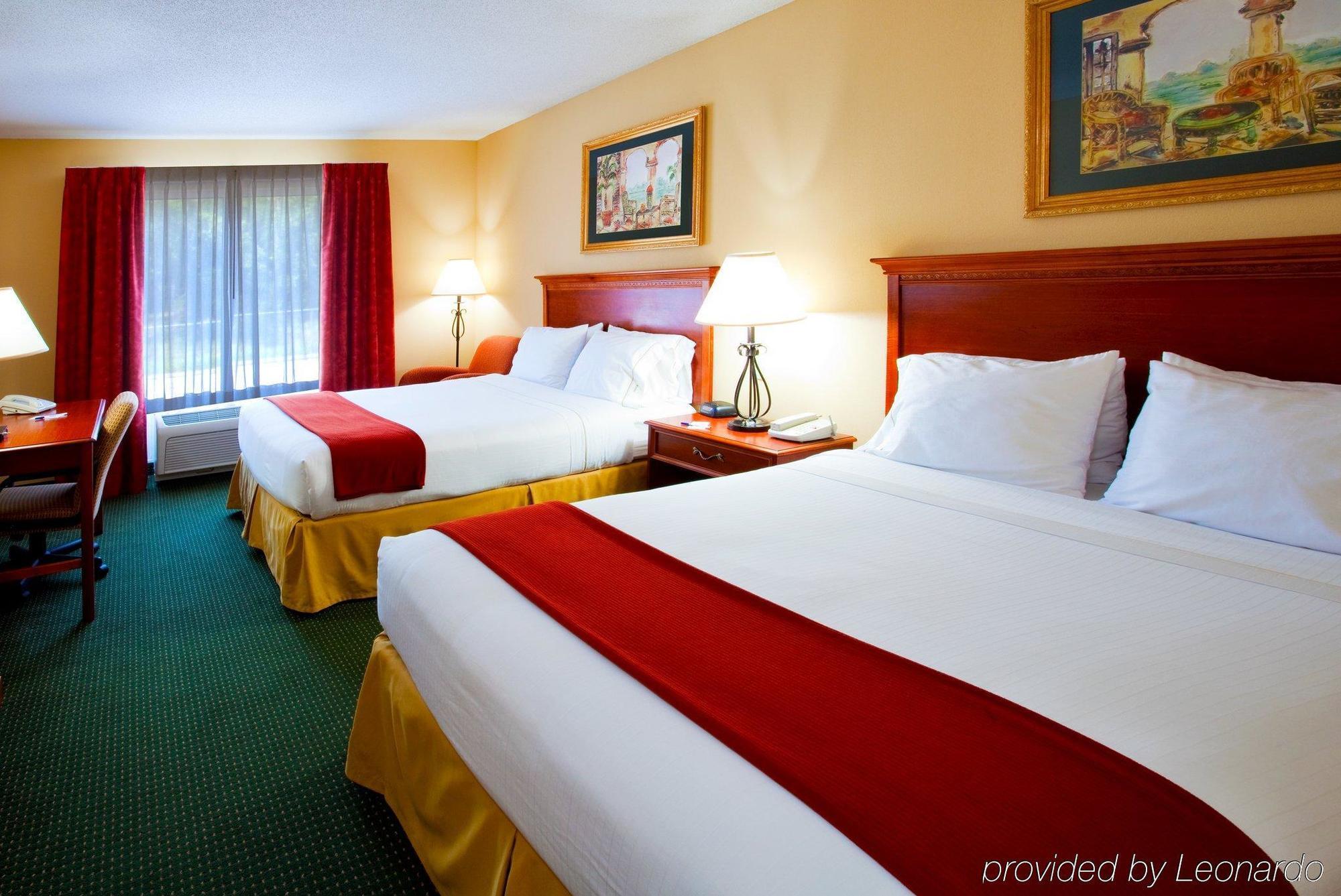 Holiday Inn Express Hotel & Suites Brooksville West, An Ihg Hotel Номер фото