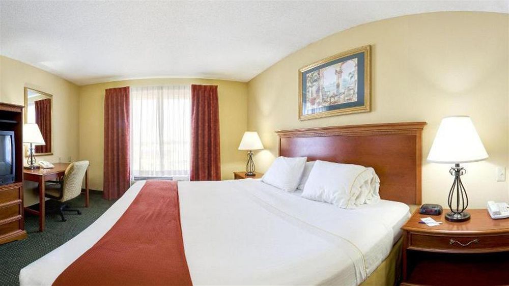 Holiday Inn Express Hotel & Suites Brooksville West, An Ihg Hotel Экстерьер фото