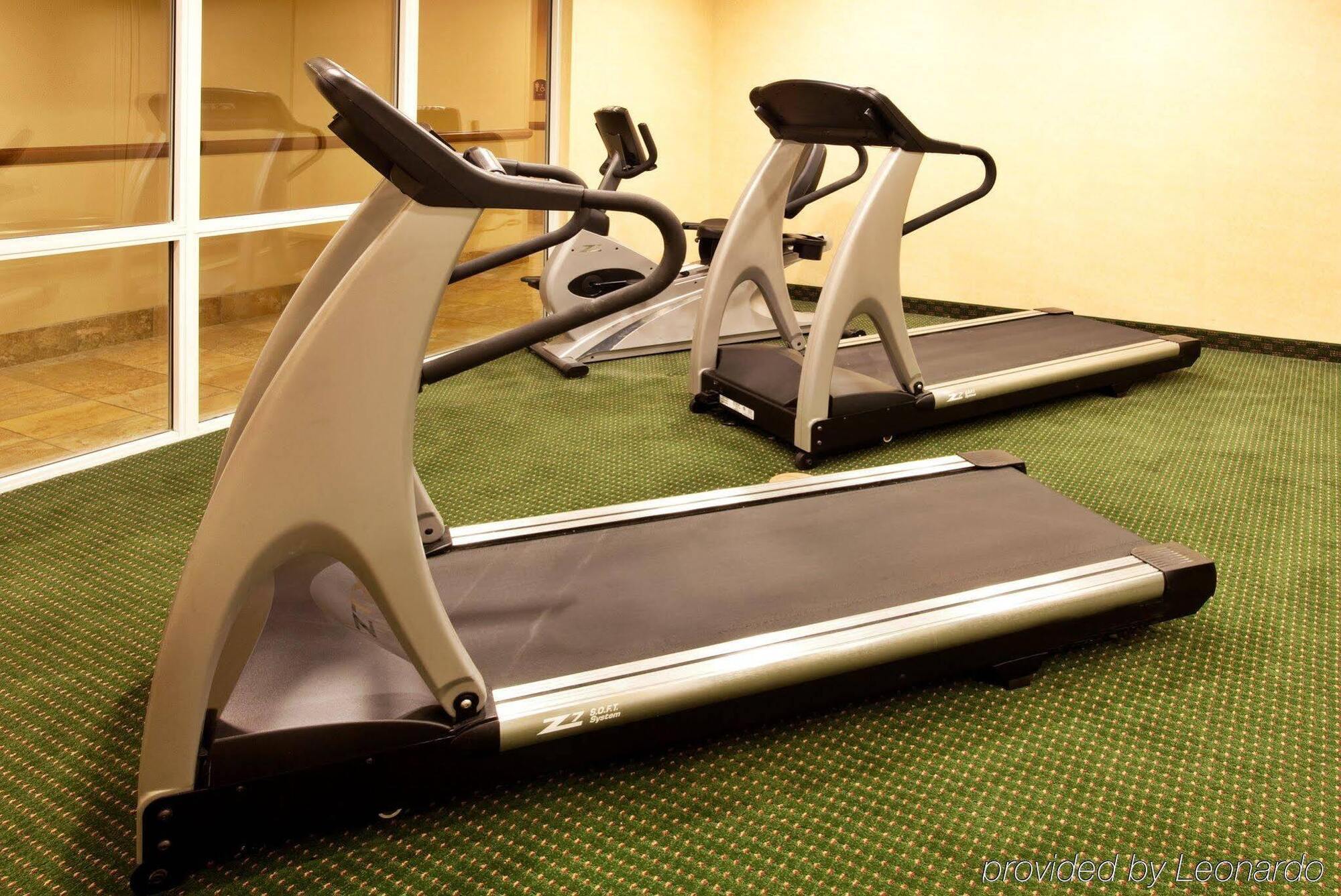 Holiday Inn Express Hotel & Suites Brooksville West, An Ihg Hotel Экстерьер фото